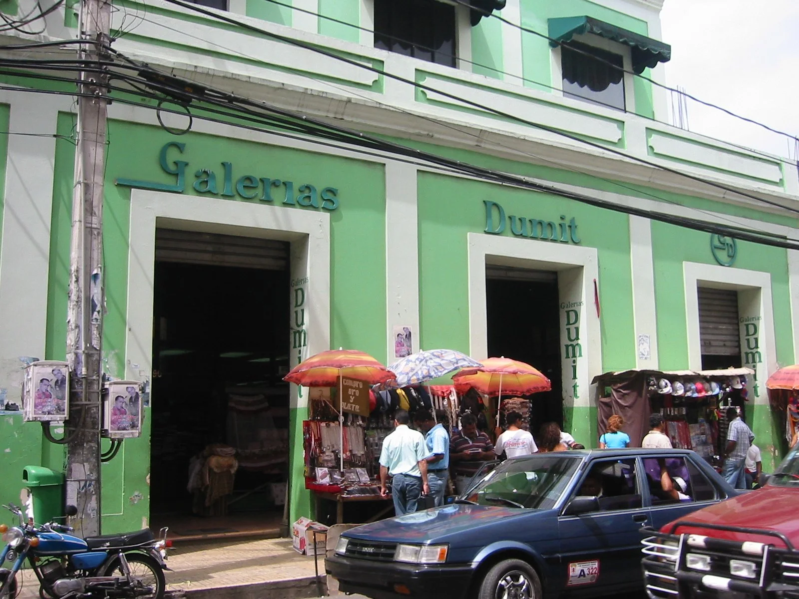  Nicolás Dumit Estévez,  Viewing , 2006 