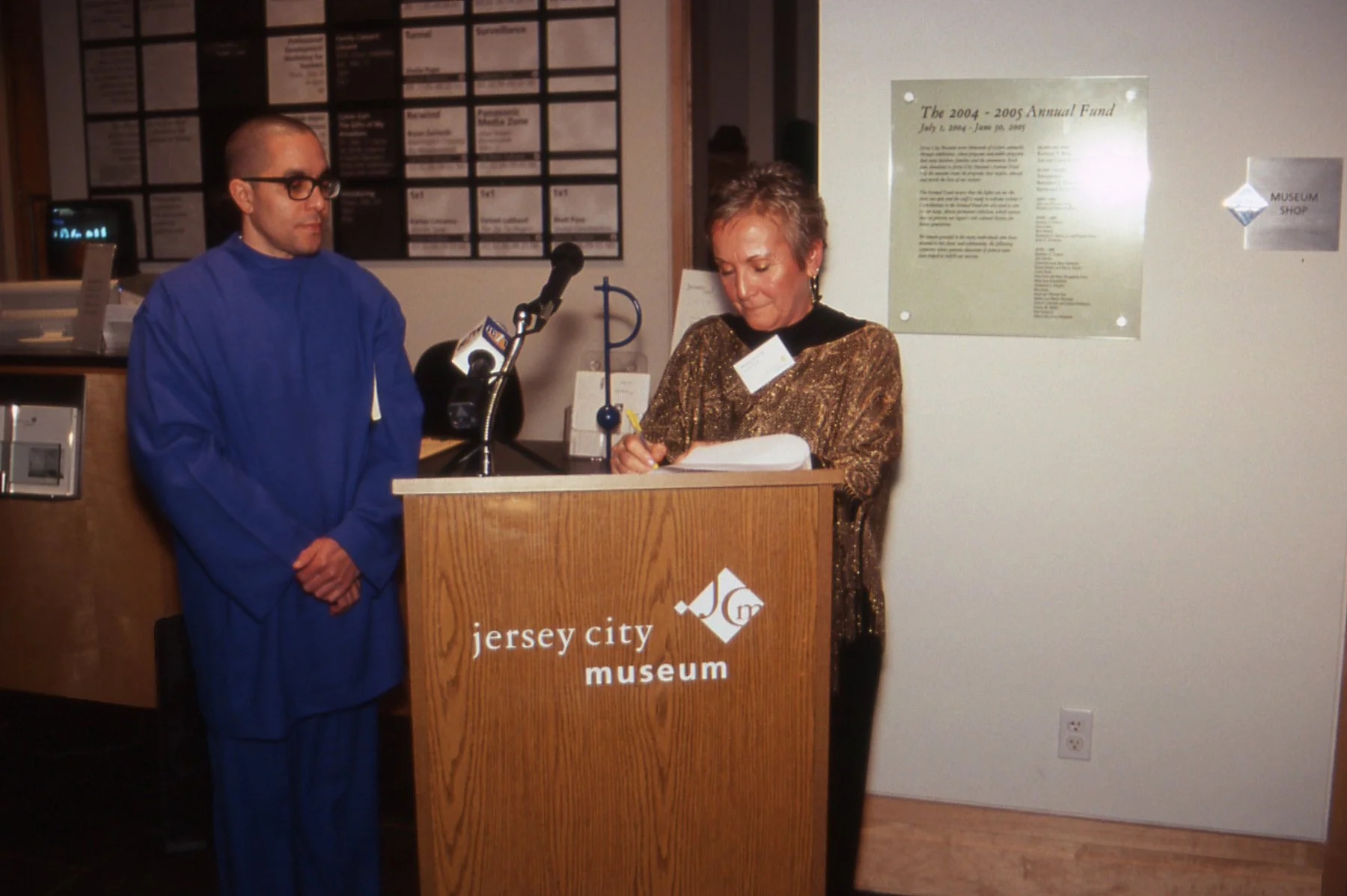  Nicolás Dumit Estévez,  For Art’s Sake , 2004-2007 / Photo: Ka-man Tse 