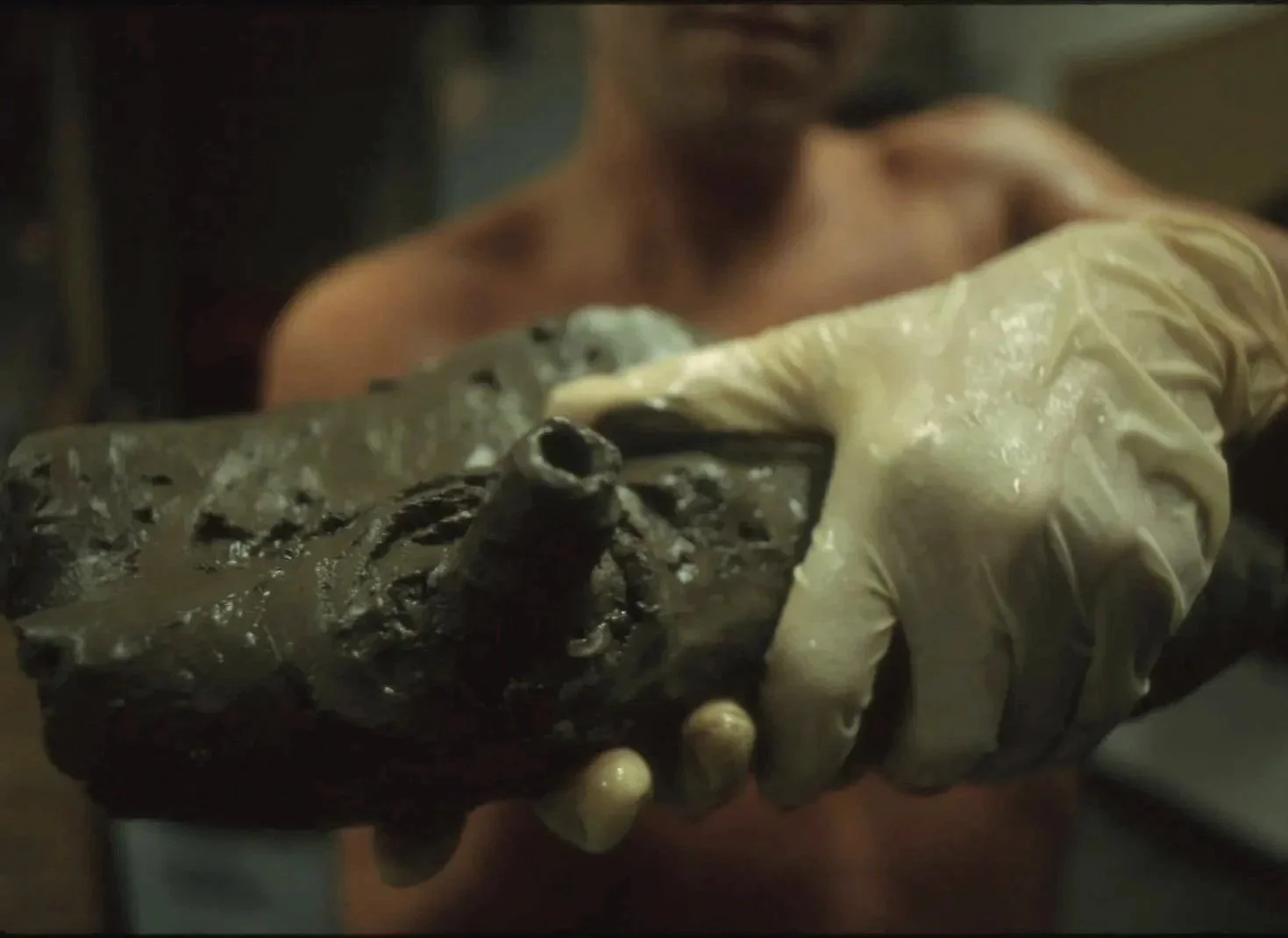  Nicolás Dumit Estévez,  Untitled , Earth, 1997 / Photo: Benigno Veraz 