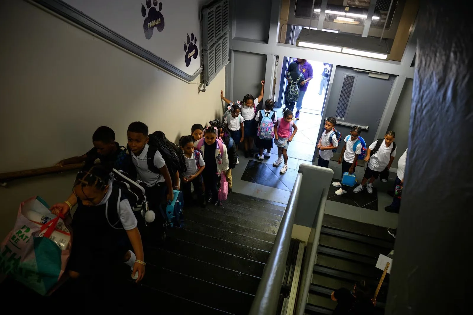 philadelphia schools Enrollment falls by 2,500 students