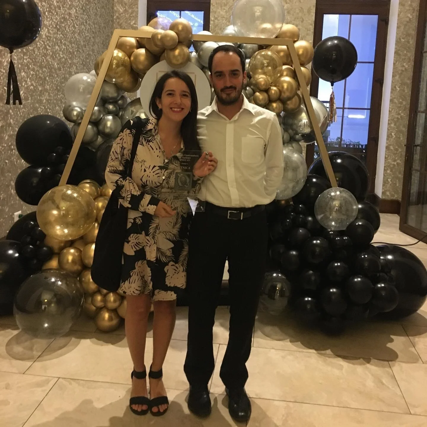 Etnica founders, Sofía and Pablo at the ceremony hosted by INGUAT.