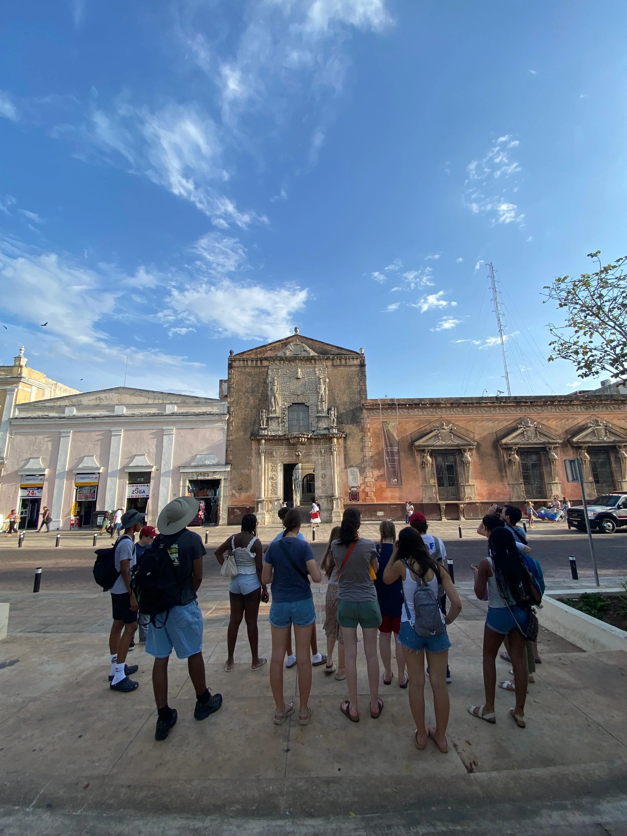 Group - walking tour- Yucatan.JPG