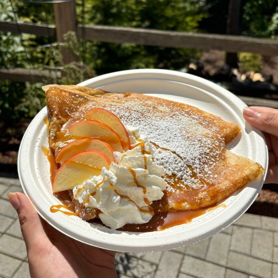 Crepe Pop-Up: The Corrigan Sisters