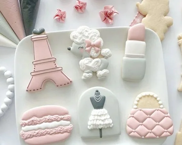 Paris Galentine’s Cookie Decorating Class