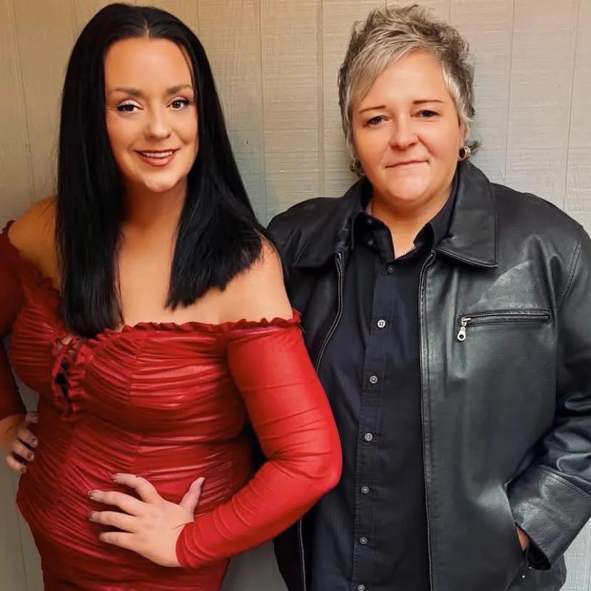 Live music at the Manette Wine Bar: Megan and Heidi