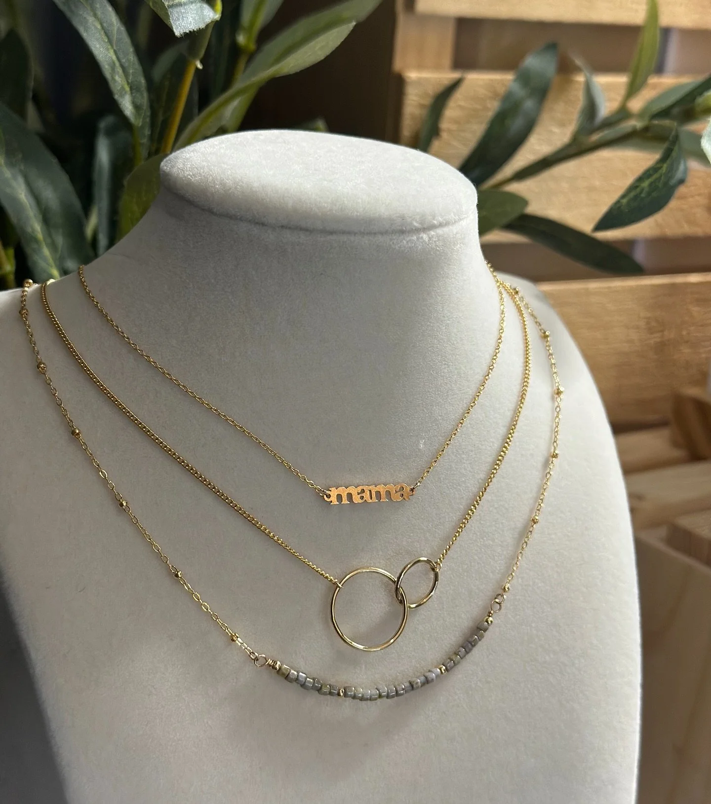 Permanent Jewelry with Unna Jewelry at the Winery