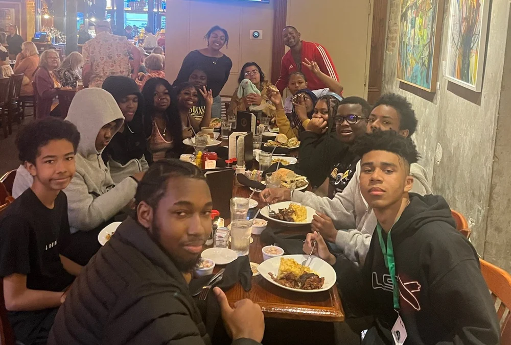 ARISE BSU students and chaperones at dinner