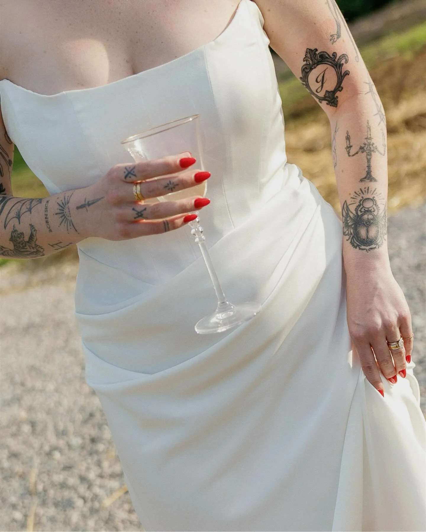 Details + in between moments from Justin + Mack&rsquo;s spring wedding 🎊