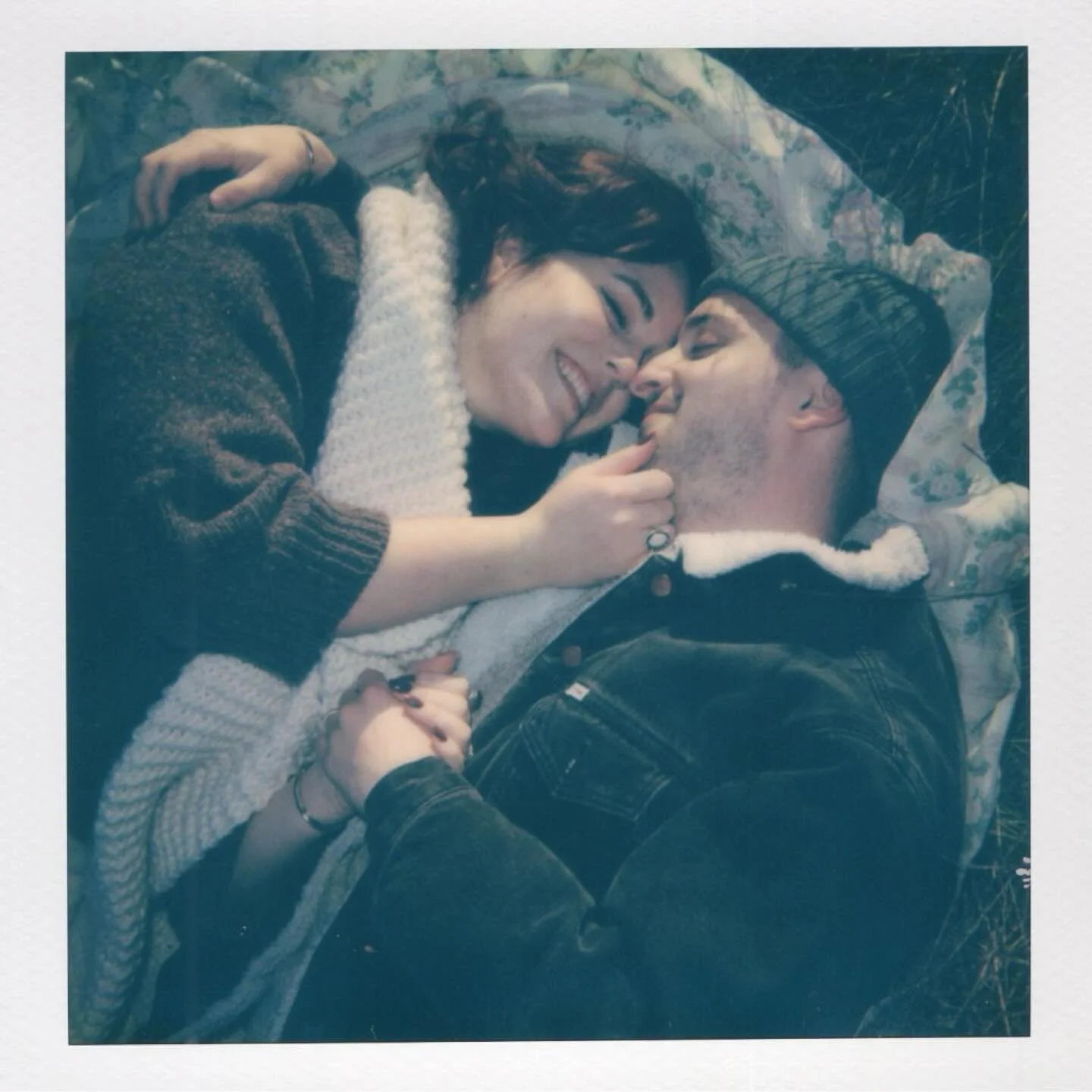 Throwing it back to this winter session with Rachel + Nathan because it&rsquo;s @rachel_joy_monet&rsquo;s birthday!! 

Rachel is someone who constantly inspires me and helps me grow- she&rsquo;s my mentor + friend and I feel so lucky to have her in m