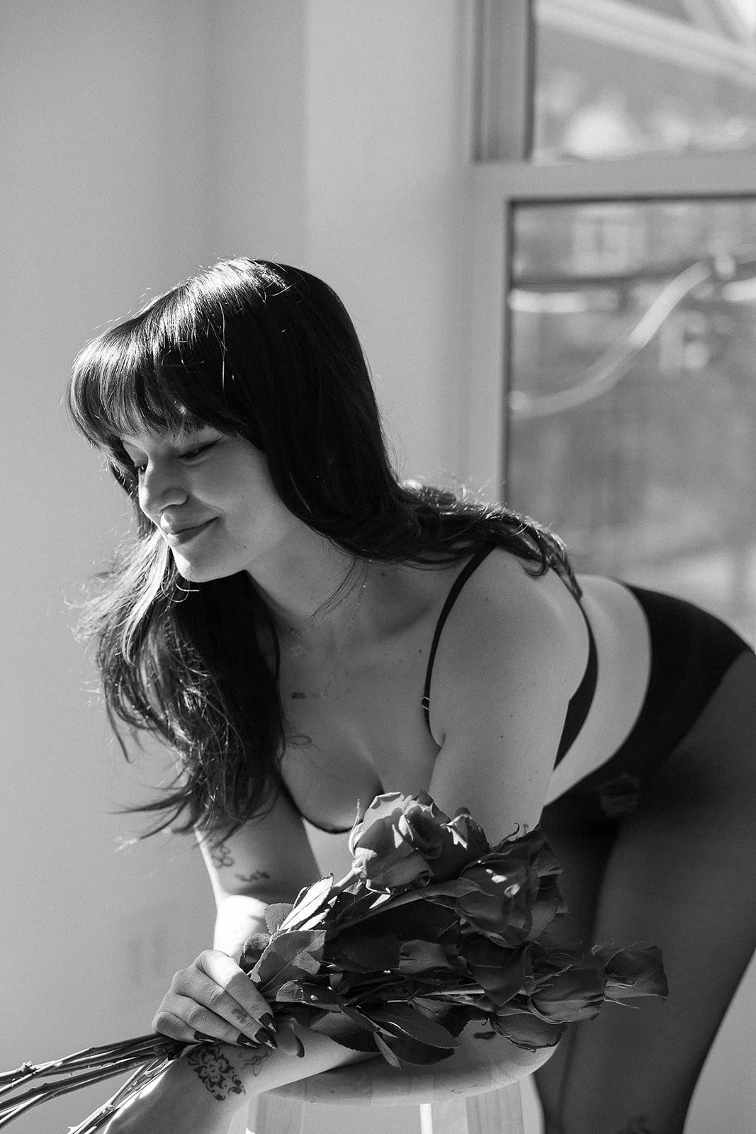 Dreamy boudoir shot with flowers