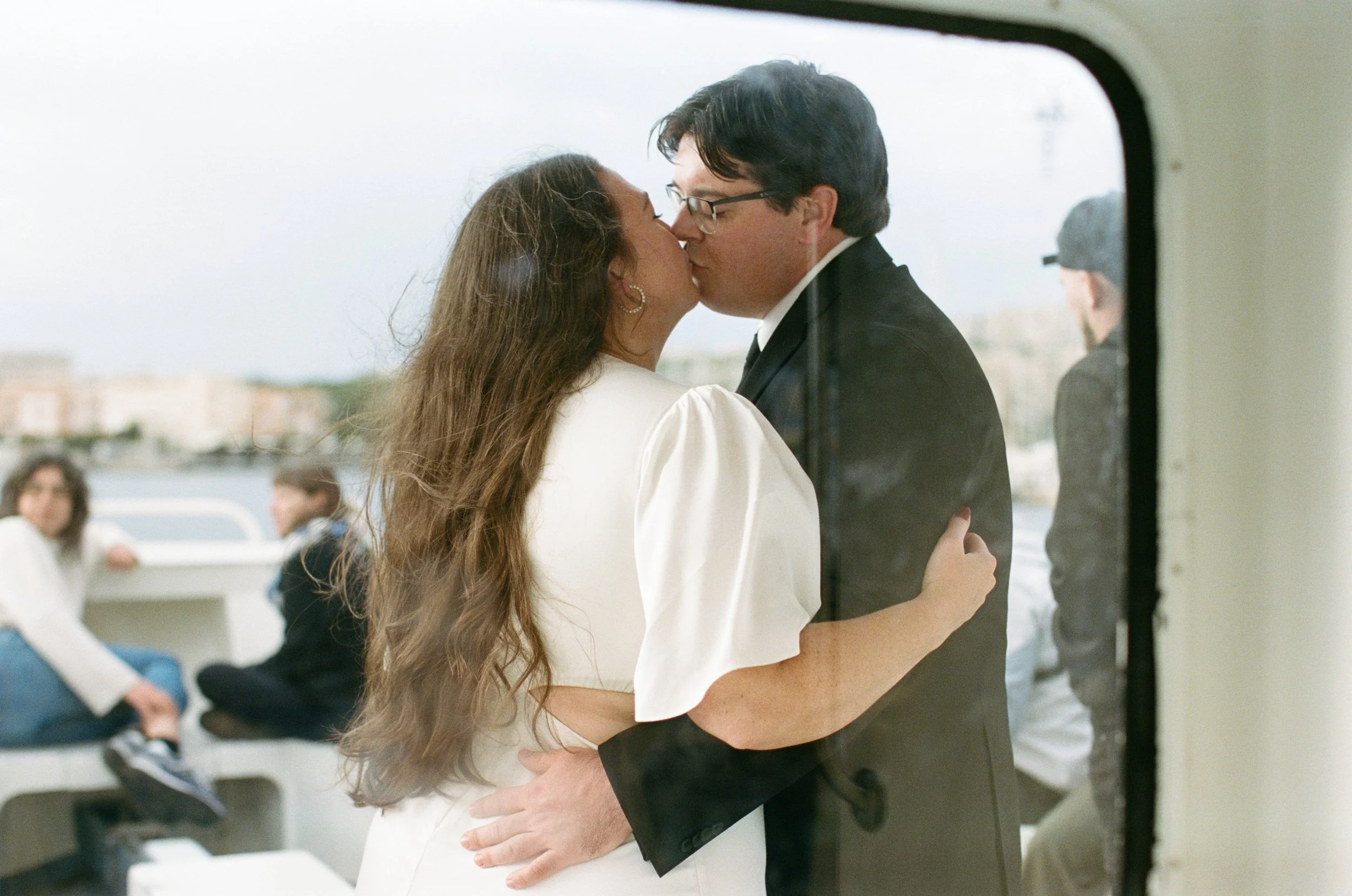 Couple kissing during their elopement photoshoot