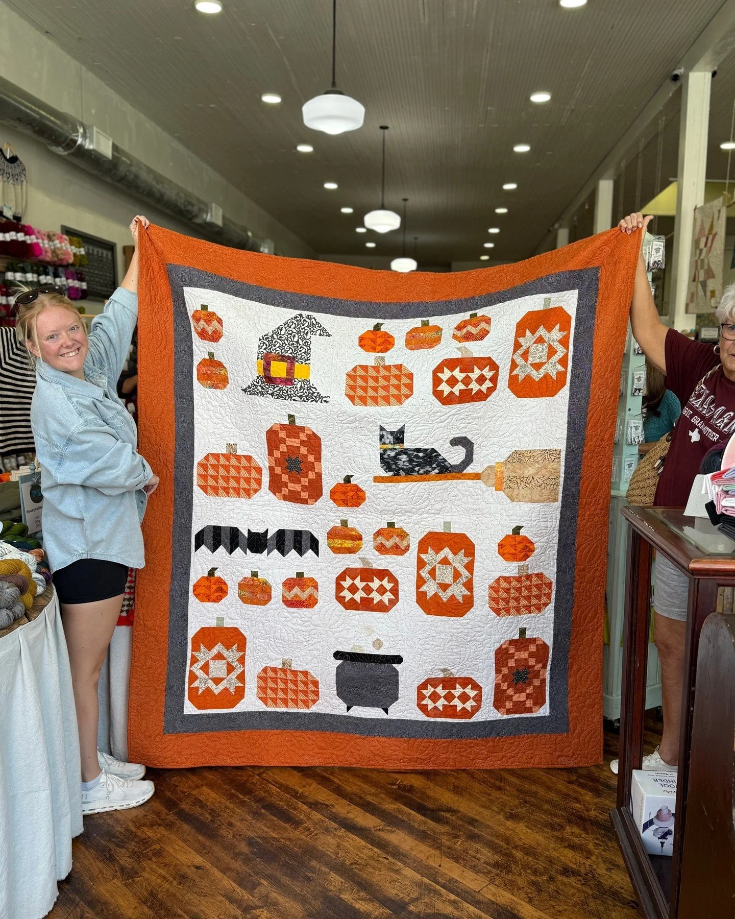 Another Halloween Quilt sighting in the shop! It's an adorable Witches Night Out by @itssewemma. 

We are firm believers that you can never have too many Halloween quilts in your collection! 🧡🖤💜🎃

#halloweenquilt

Our shop hours:
Monday-Thursday: