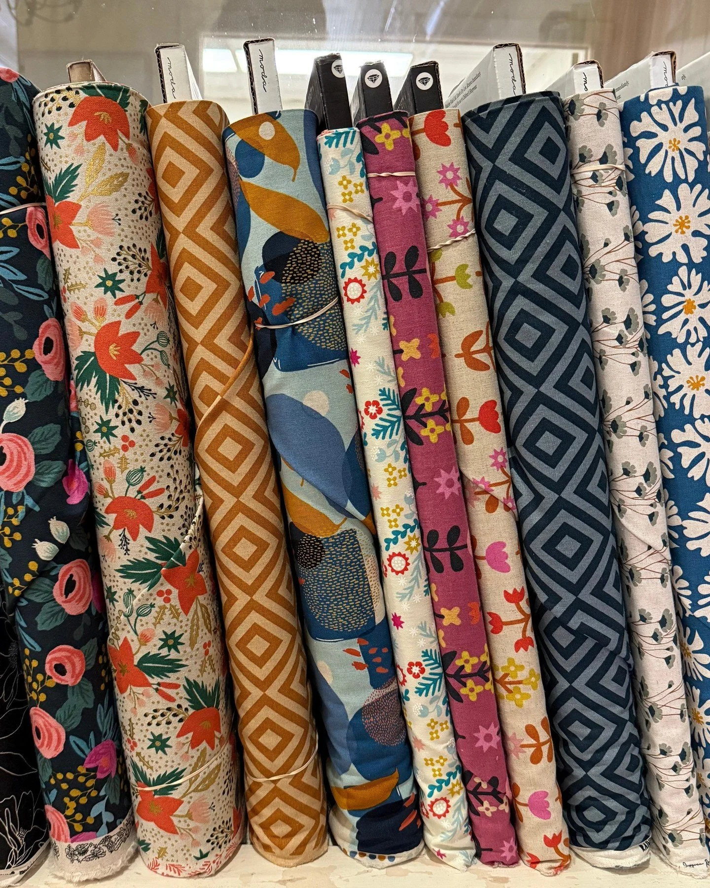 Our midweight Canvas and Mochi Linen selection is begging to be made into totes, jackets and home decor!! We are thinking lots of holiday gift projects!! 

Can you spot the new Rifle Paper Co canvas!? Hint: red holiday flowers 

To shop the midweight