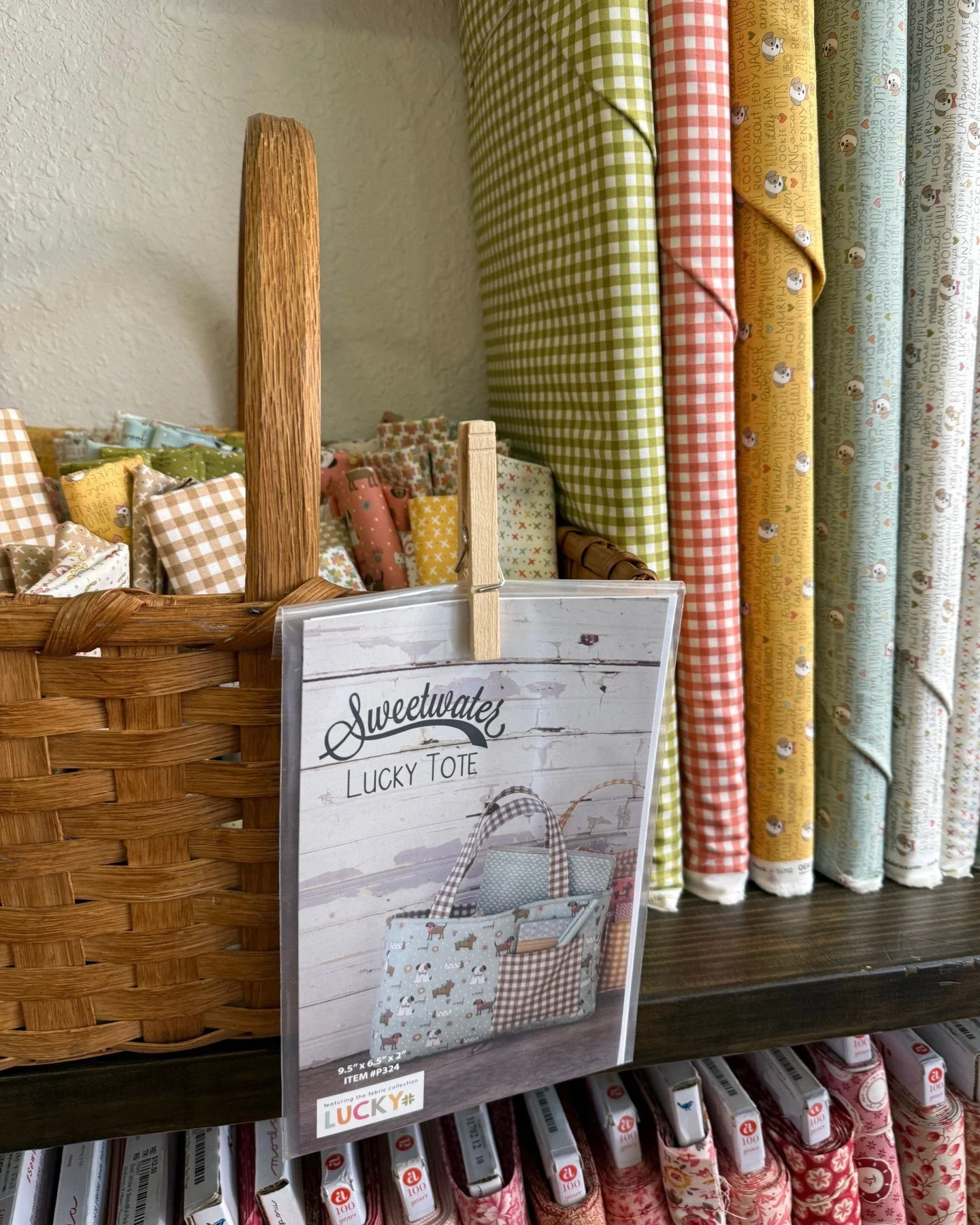 Need a simple tote bag pattern that can serve many purposes?! Check out the Lucky Tote by @sweetwaterfabric! It uses the new collection - and we have it, too!! 

To shop this tote pattern online, tap the link in our bio!

#luckytote #sweetwaterfabric