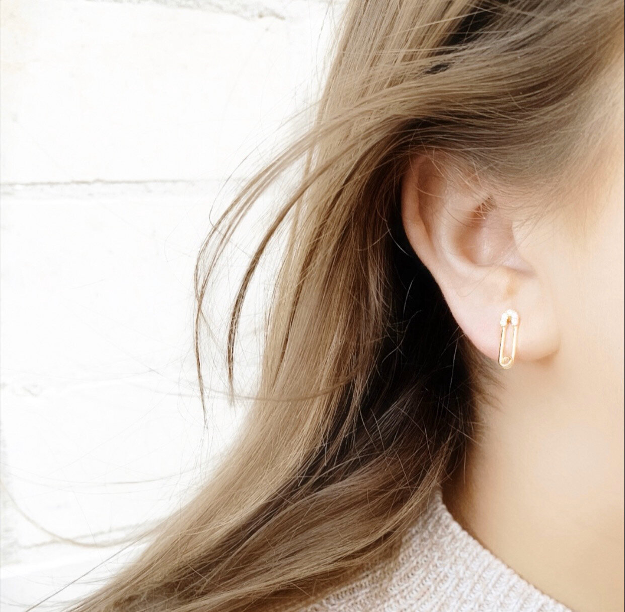 safety pin studs.JPG