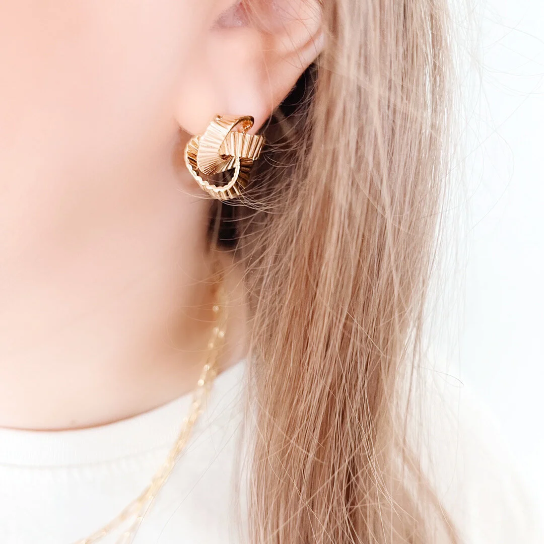 knotty studs.JPG