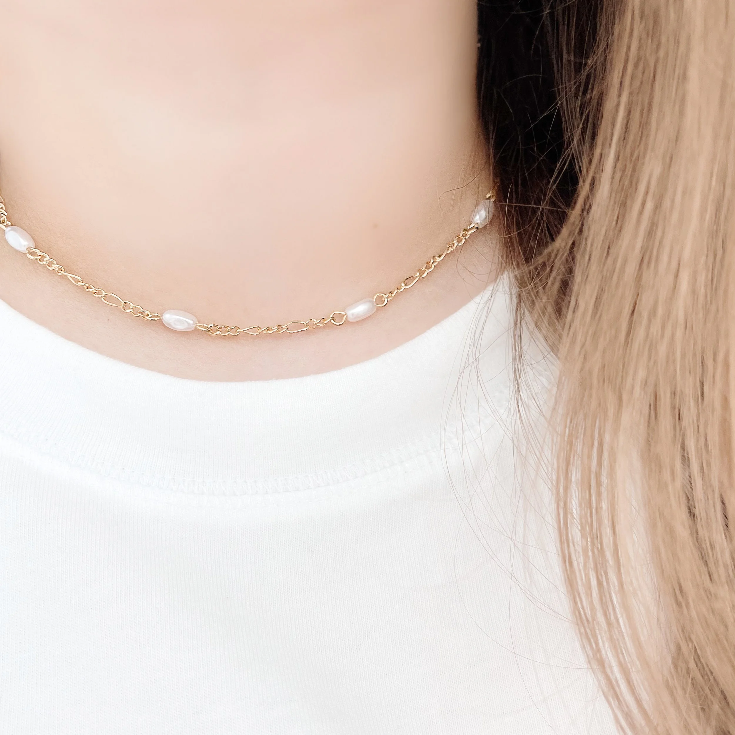 pearl choker.JPG