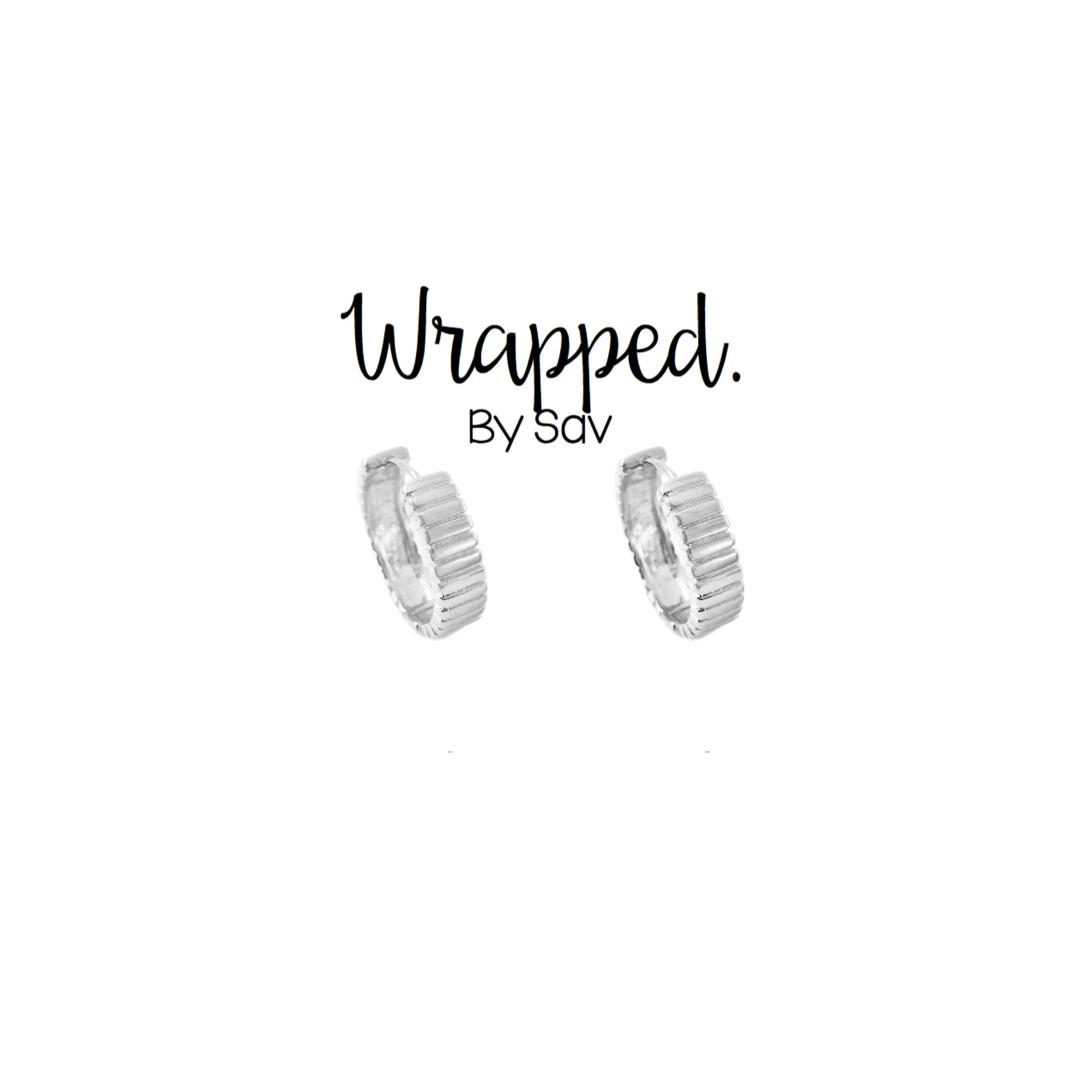 stripe huggies silver.JPG