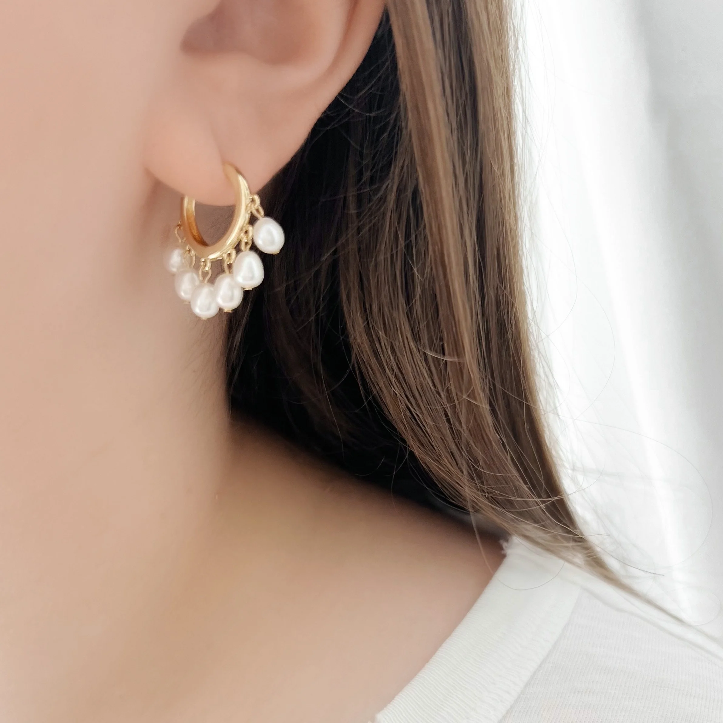 Perla Huggies ON.JPG