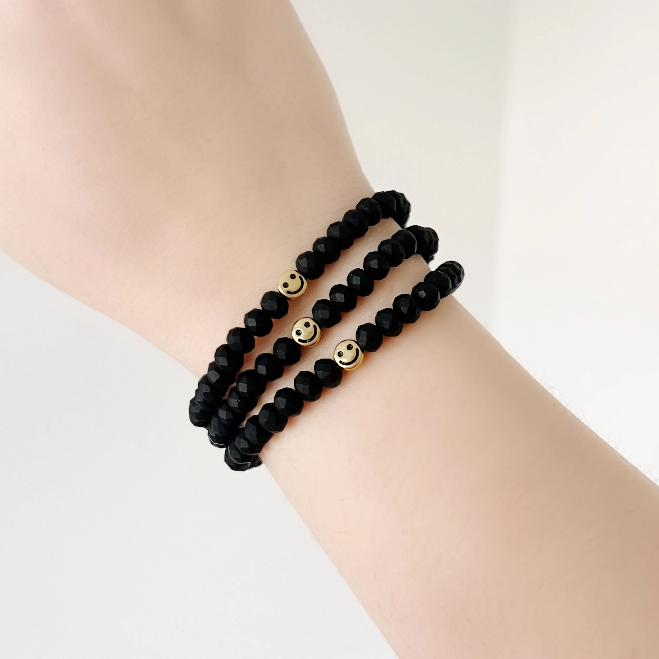 Black & Gold Smile Beaded Bracelet