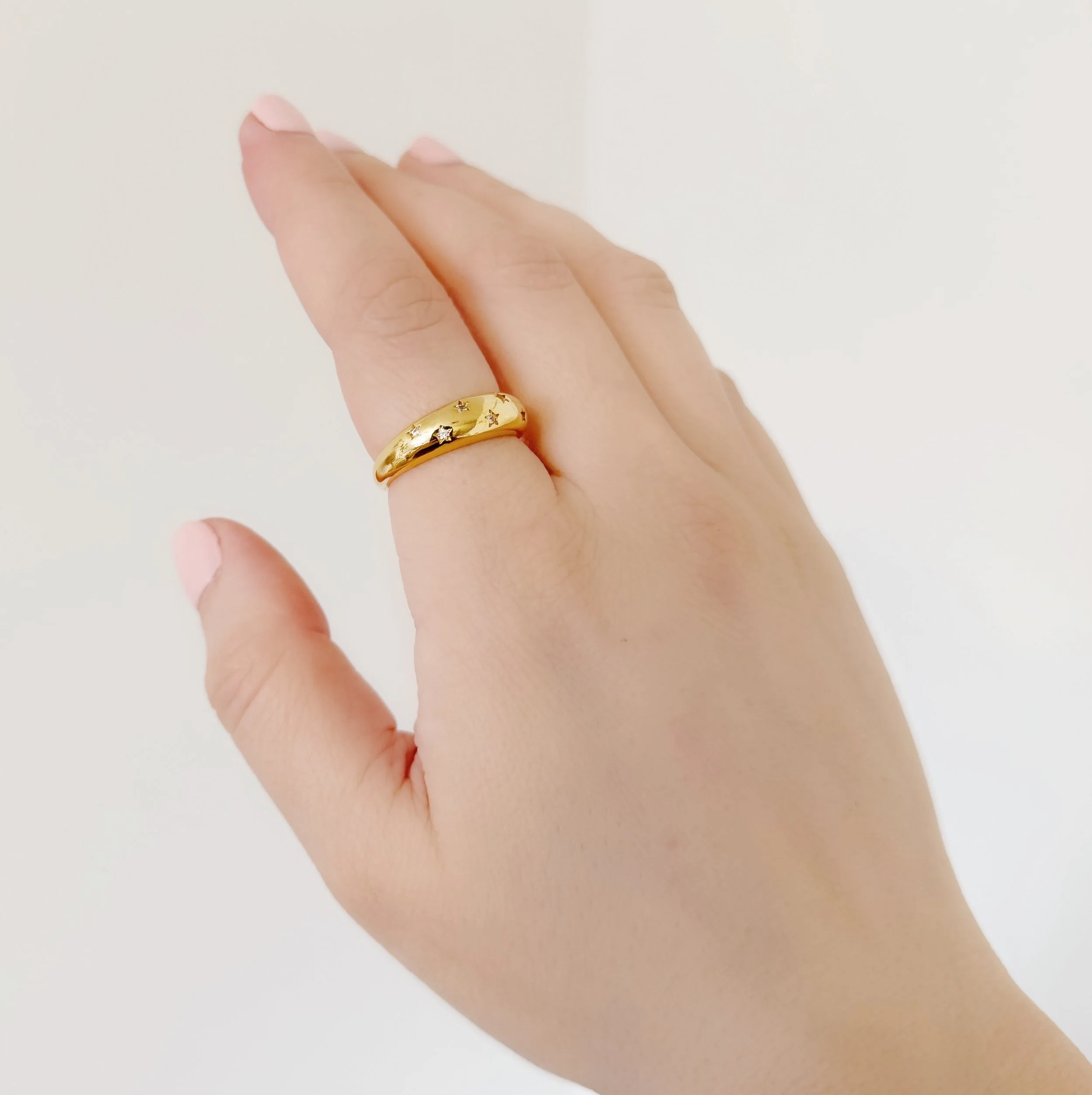Star Confetti Ring