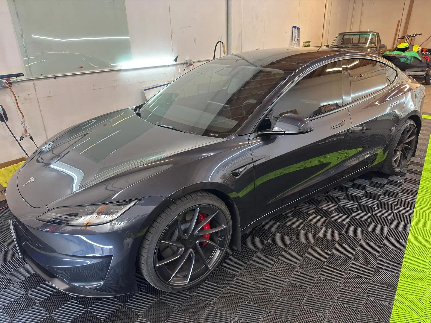 Sides and rear tint with 2 piece back window! 20% all around in @stek.usa SMART ceramic to keep that interior nice and cool and UV rays out!