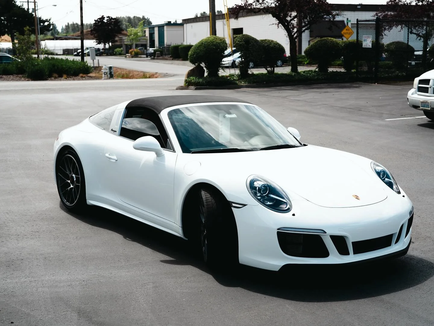 Full body @stek.usa DYNOwhite colored PPF on this 2018 Porsche 911 Targa! The original color was gloss metallic silver. Client just wanted to white it out! Most tedious parts were the mirrors and rear engine cover slats! Install went great and our cl