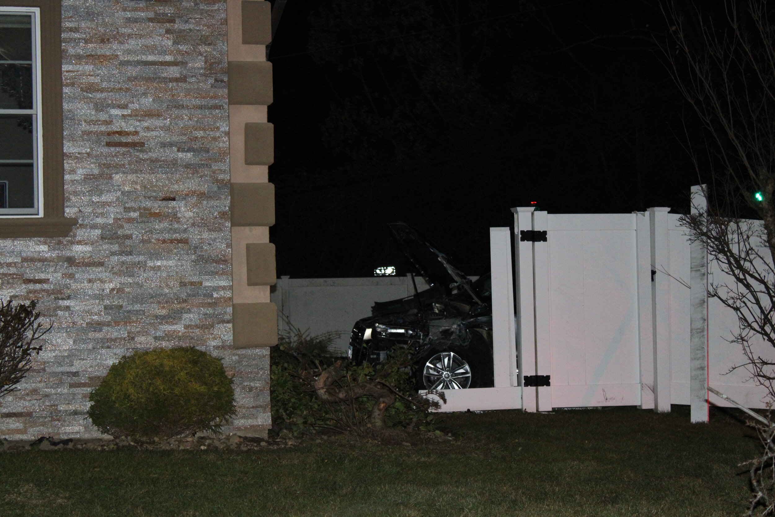 Car Hits House, Causes Gas Leak in Syosset
