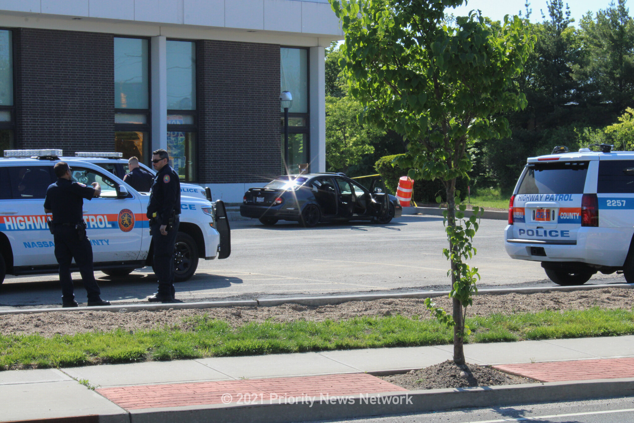 Police Stop Pursuit Suspect in Syosset