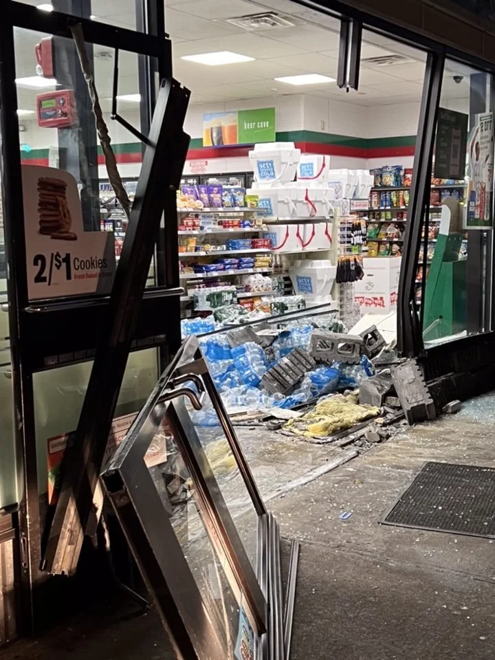 Car Smashes Through Doors of Oceanside Convenience Store