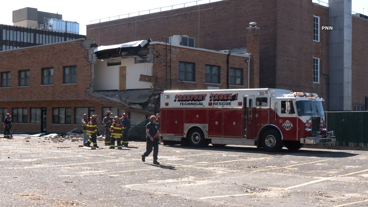Partial Building Collapse in Mineola Sends Bricks, Debris Crashing Down