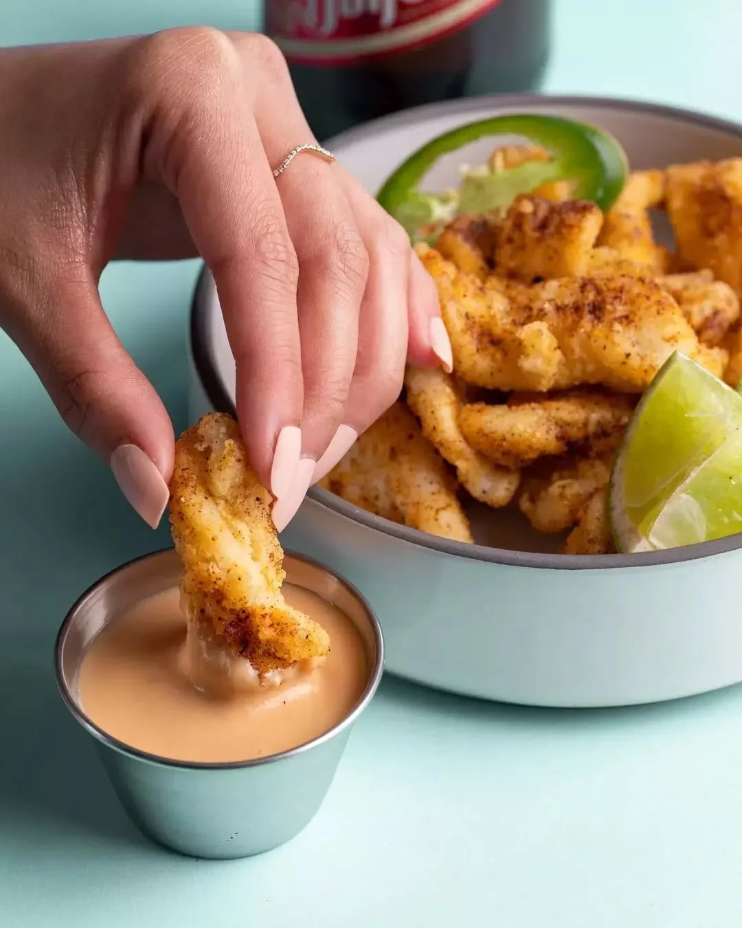 Crispy calamari ✨
Dunk it in chipotle mayo, squeeze the lime, repeat.