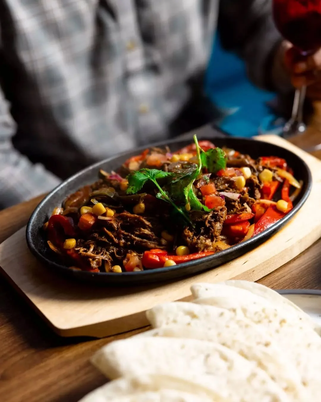 Settle in this ANZAC Day with our Comfort Combo, any fajita paired with a house beer for $40, with the option to add a Little Birria Sharing Cocktail Balloon for $45.

Running Friday 25 April to Sunday 26 April, made for easy catch ups, good food and