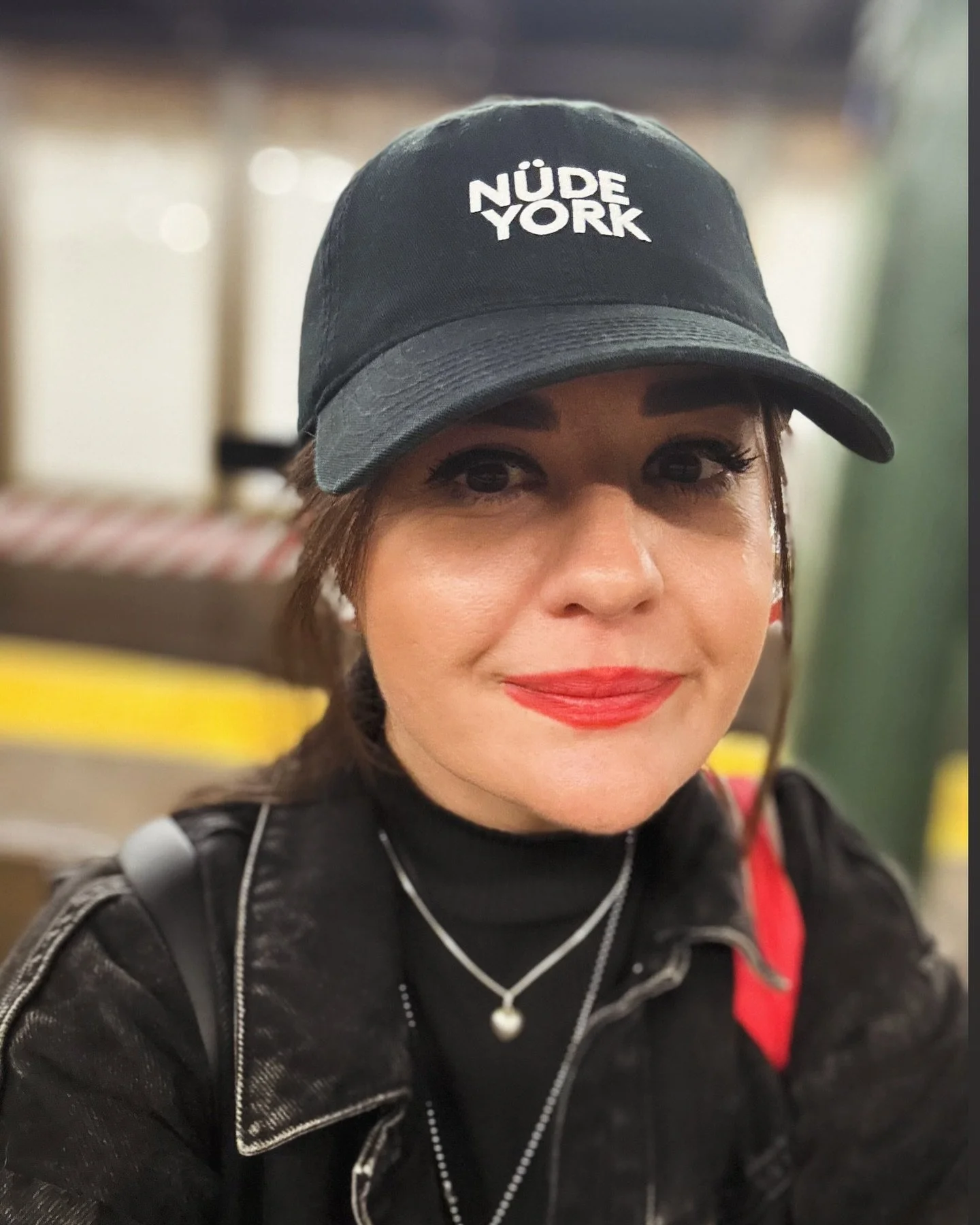 Well, I make hats too!! Order one if you want one ! 🖤🖤

#n&uuml;deyork #awitanewyorkdesign #hat #newyork #brooklyn #williamsburg #artist #madeinbrooklyn
