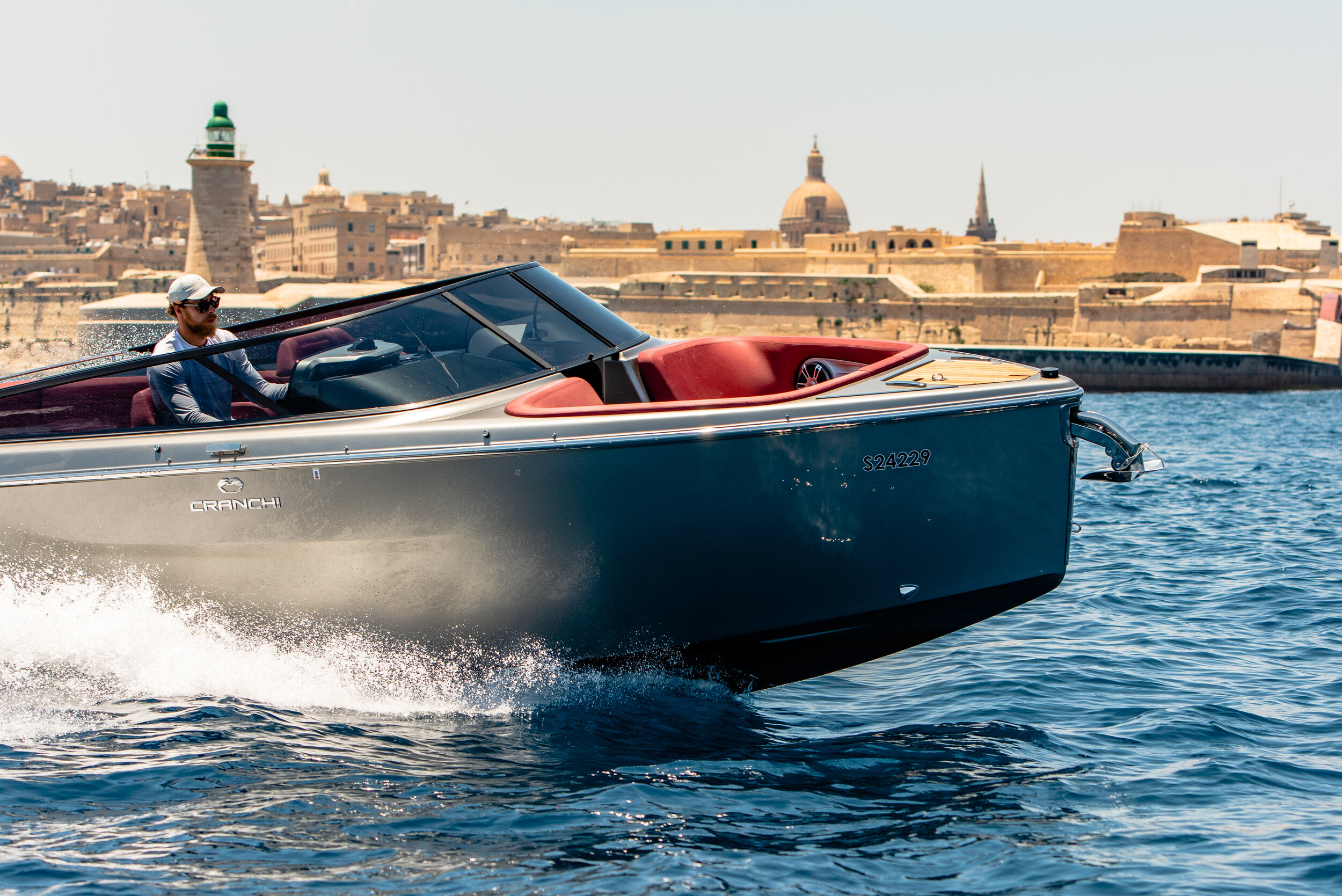 Cranchi E26_00193.jpg