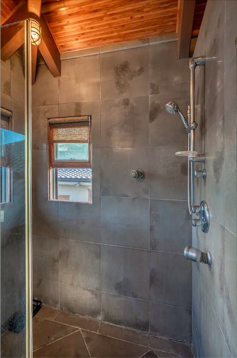 Top floor master ensuite .jpg