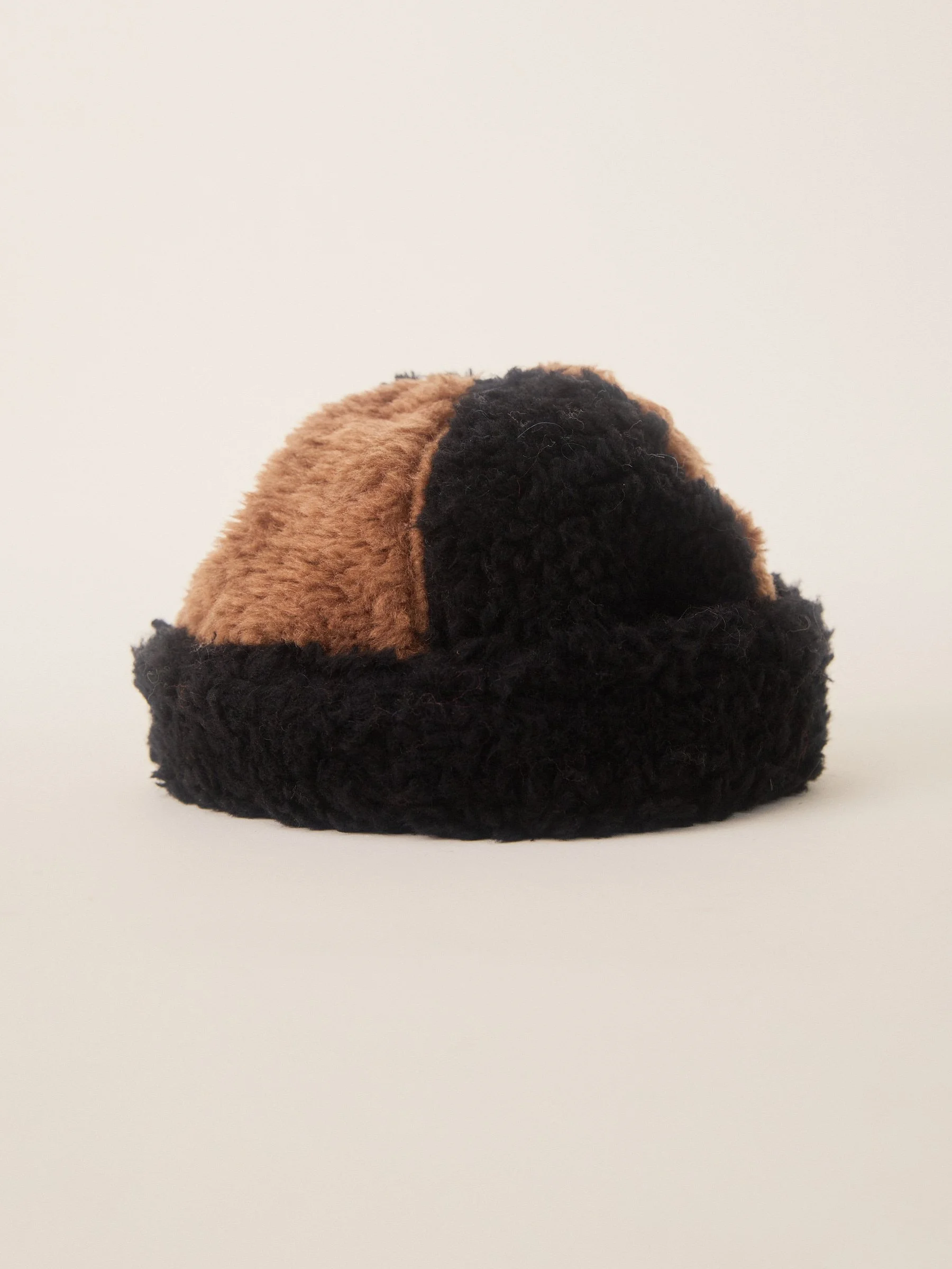 SidelineAW26_Accessories_008.jpg