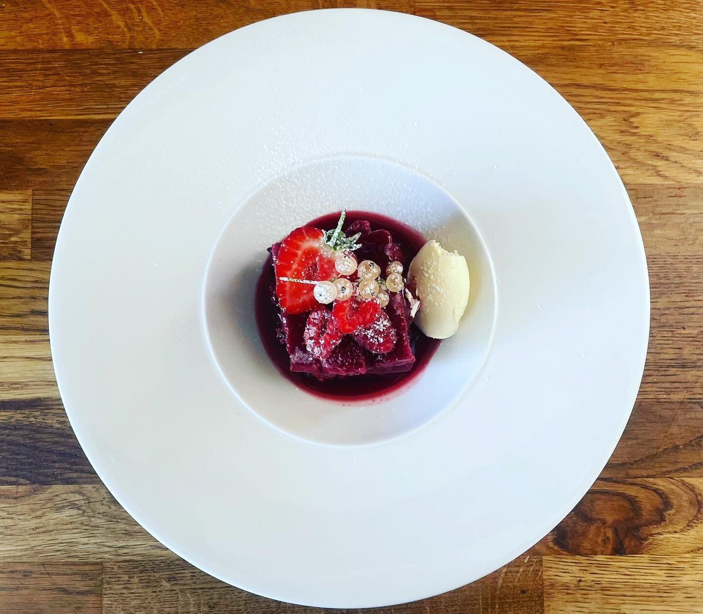 Summer Pudding with Cornish Clotted Cream 🍓 
.
#restaurant #dessert #pudding #summerpudding #strawberry #eatlocal #smallbusiness