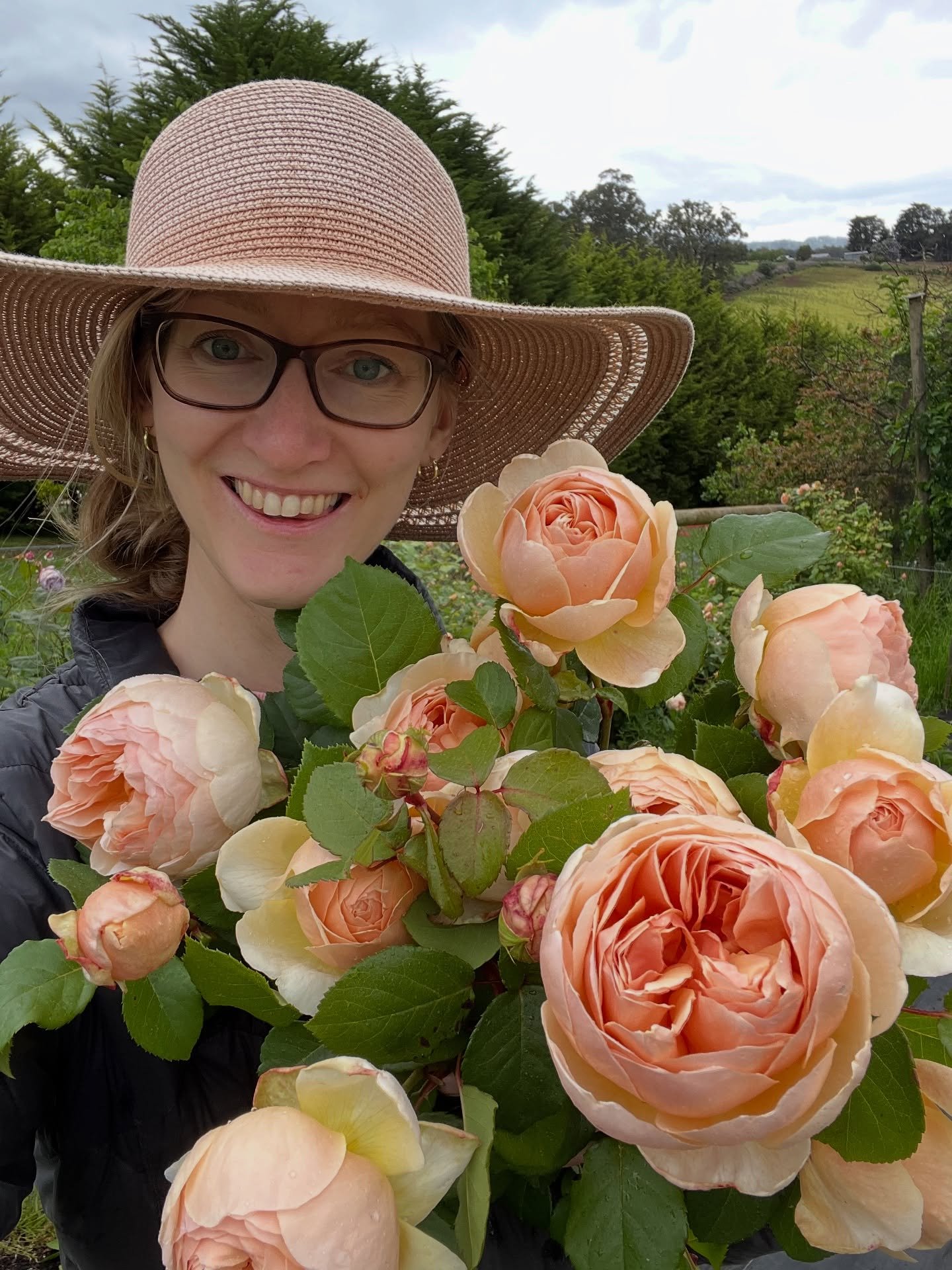 Roses and peonies 🩷 Finally flowering together again after a long winter. Where are you spring? And how long will it take for summer to arrive?! 

📸 Pics from the last few weeks 
1. I&rsquo;ve made a big call and have decided that Jude the Obscure 
