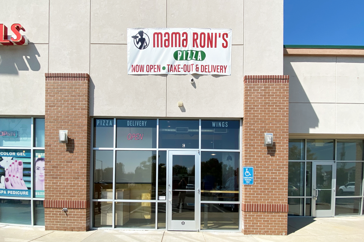 locations — Mama Roni's Pizza