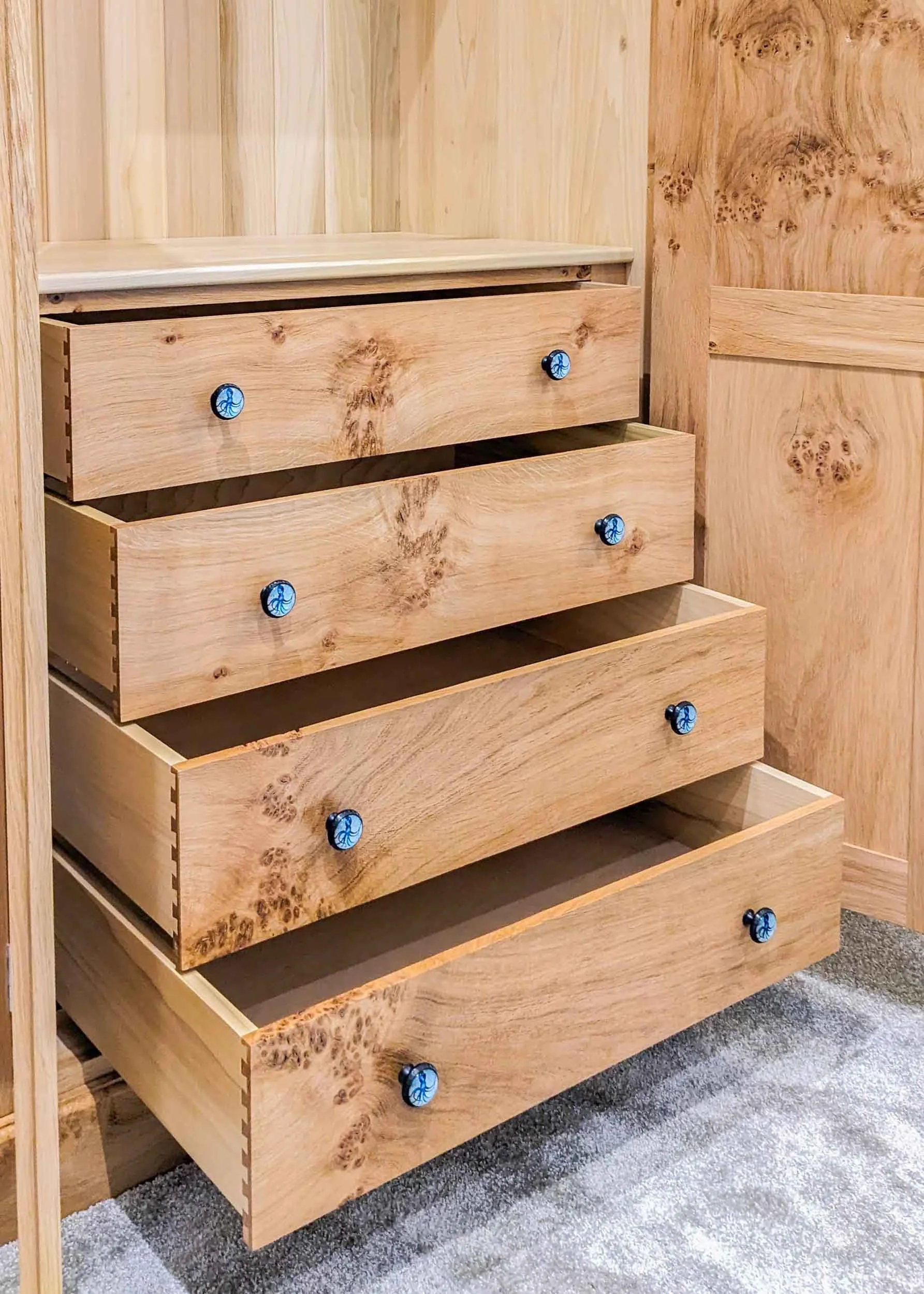 hall wardrobes-2.jpg