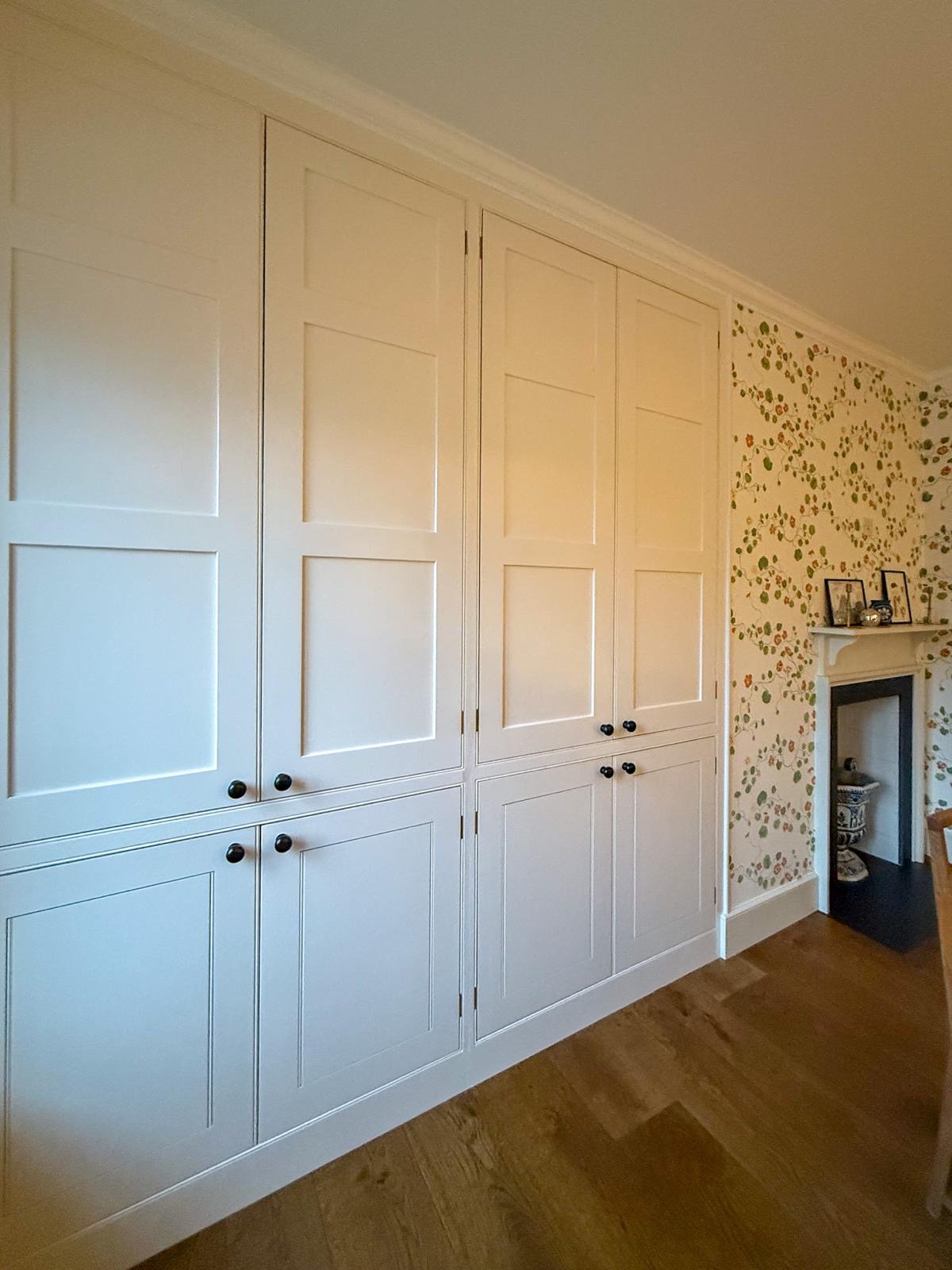 Fitted cupboards in a dining room