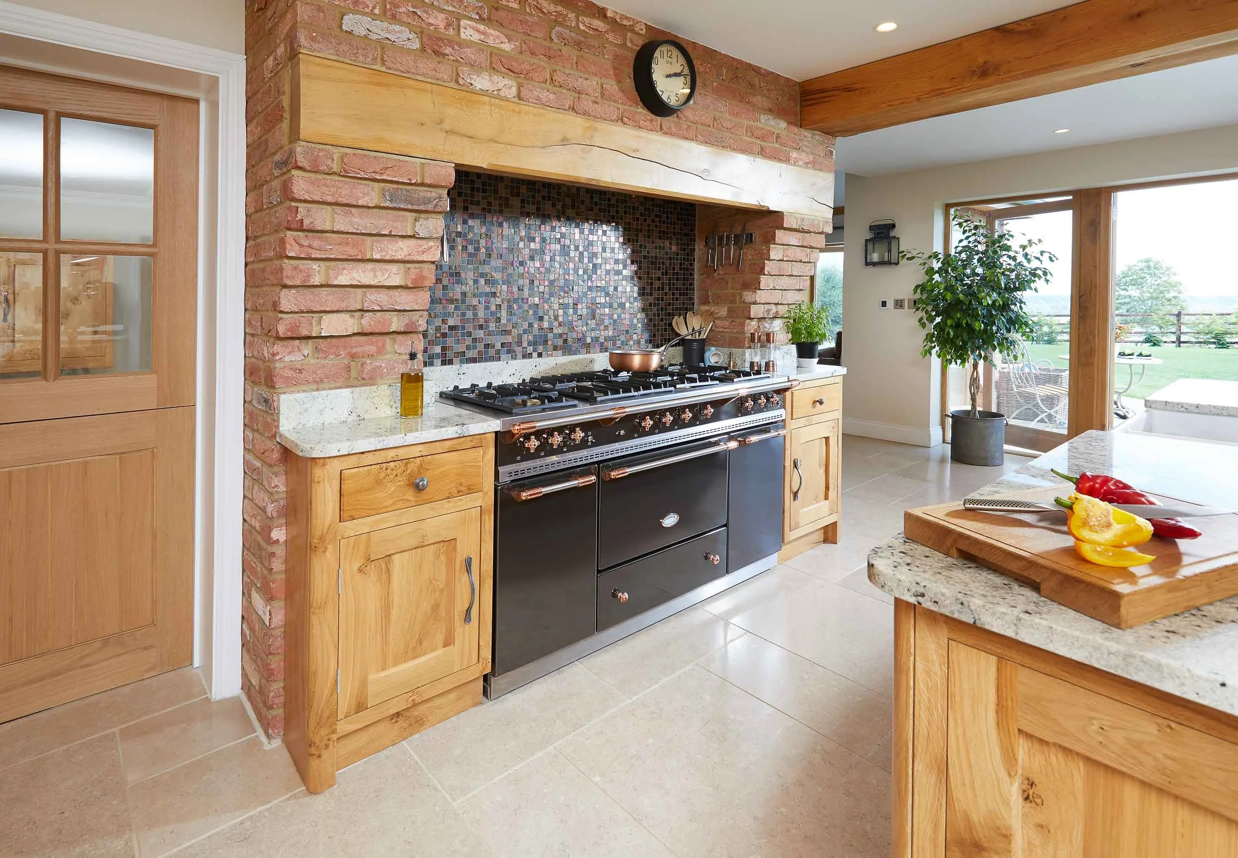 Hall 2500 orig-3.jpg