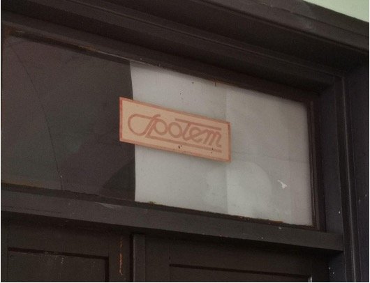 Figure 13. Old banner saying ‘Społem’ - no longer operating co-operative of local grocery shops. Source: Daria Duda, 2022. 