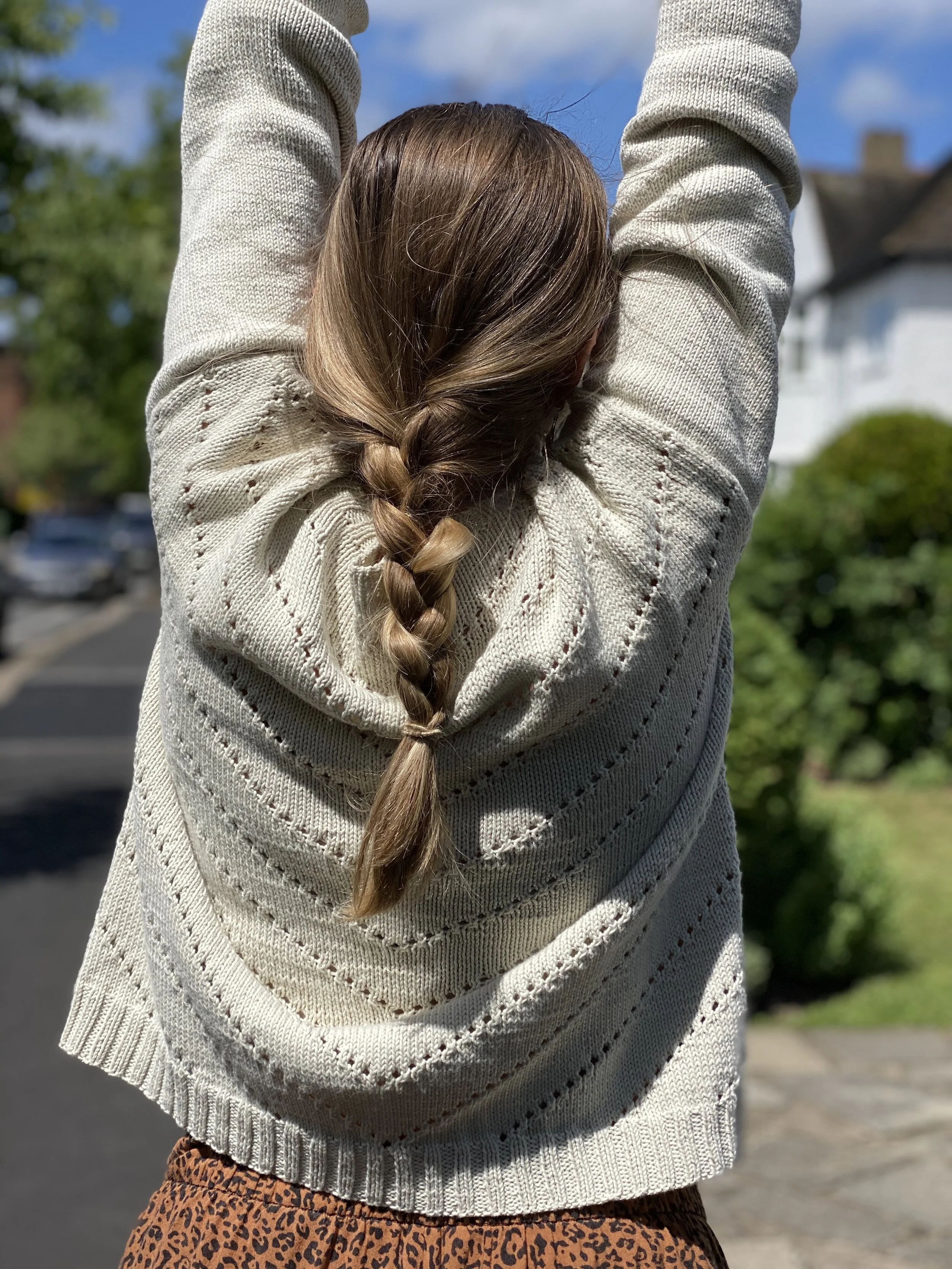 Cotton jumper for summer days 