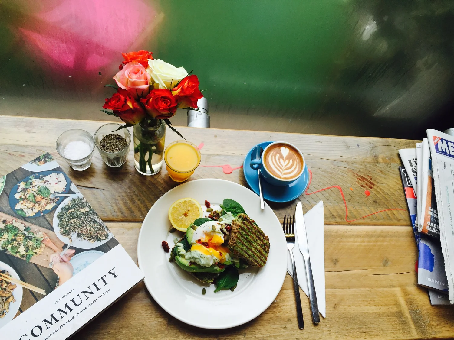 Contact 1 — DAISY GREEN