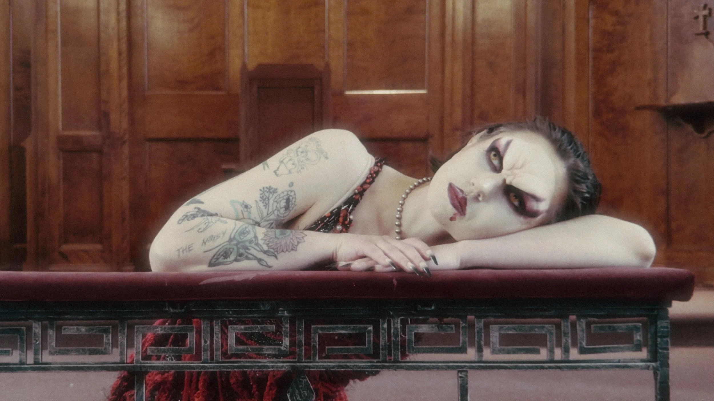 "Twos" music video !!!!