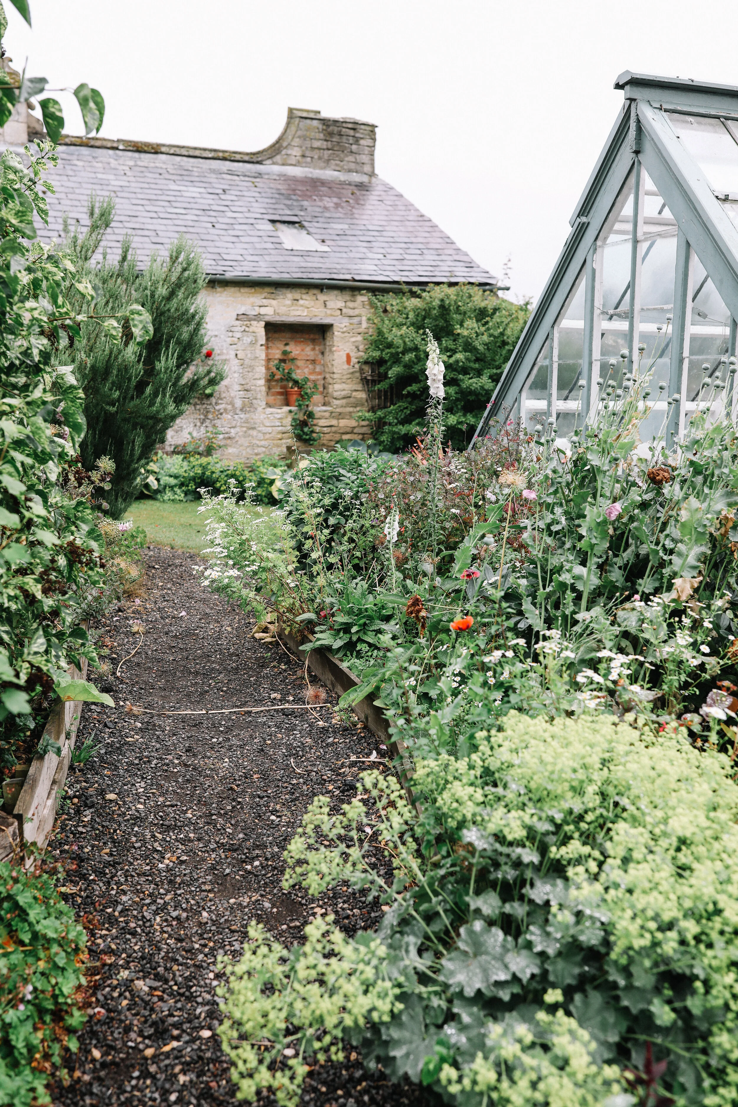 Secret Gardens of England 
