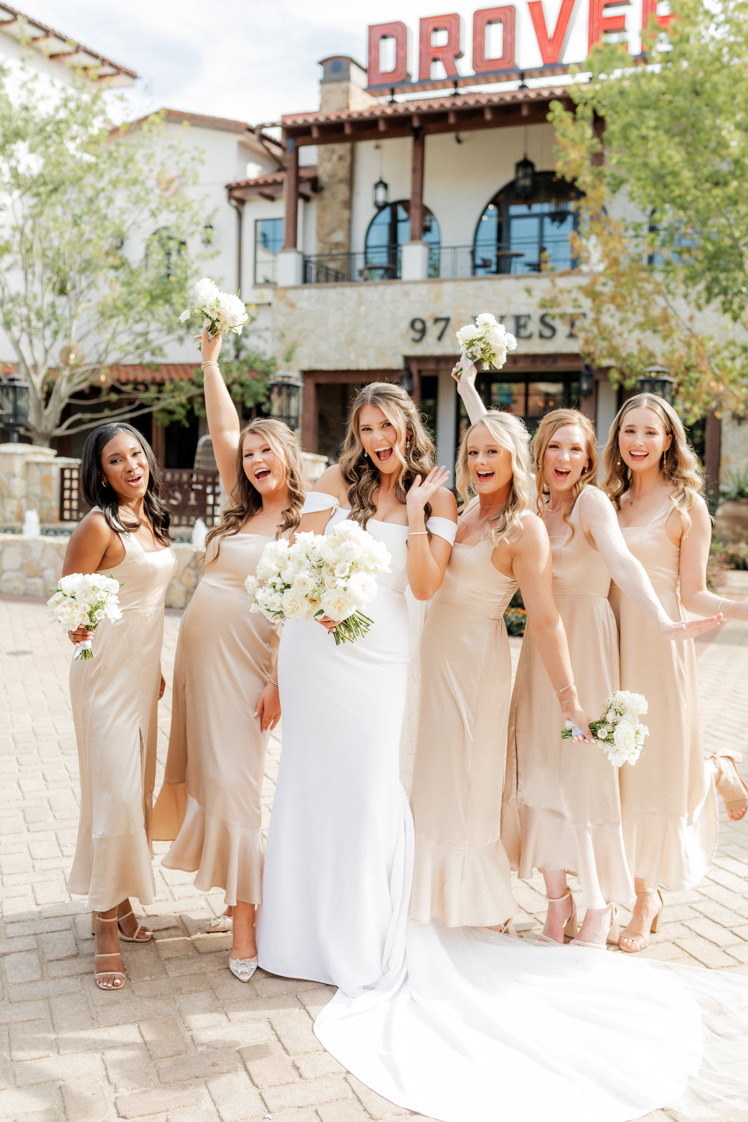 Bride+Bridesmaids-214.jpg