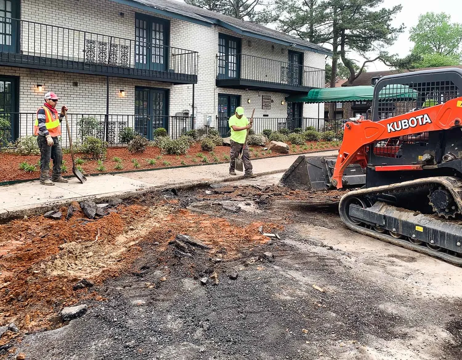 ASPHALT PAVING & REPAIR